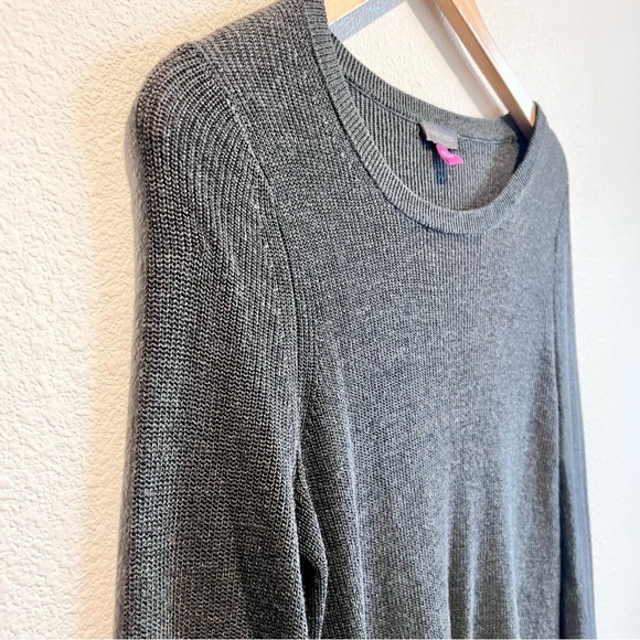 Vince Camuto Gray Knit Sweater Lightweight Bell Sleeves Soft Size Petite Medium - Picture 3 of 8